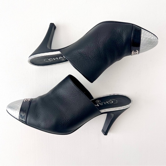 CHANEL | Black Leather Pointed High Heel Mules CC Logo Silver Scales EU 37.5 - Picture 5 of 14